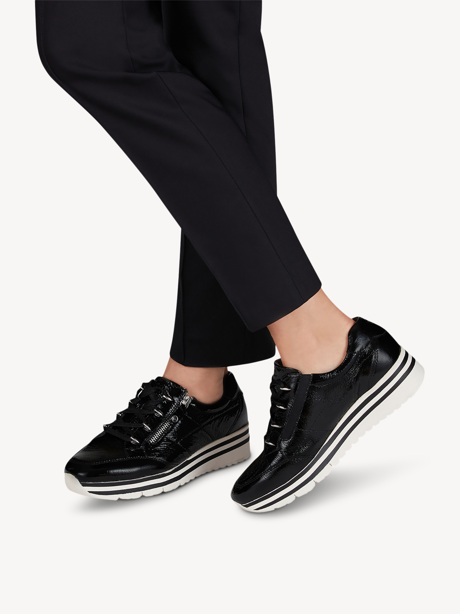 Ботинки на шнурках женские 5 AW20 (черный лаковый) - изображение №1