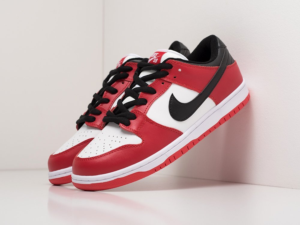 Кроссовки Nike SB Dunk Low (красный) - изображение №1