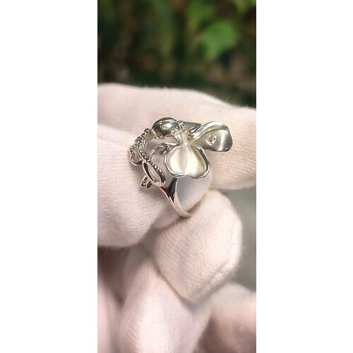 Перстень Альдзена Клевер, серебро, 925 проба, родирование, фианит, серебряный (серебристый)