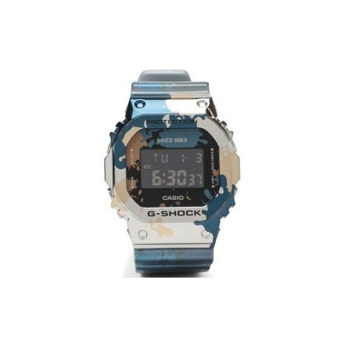 Наручные часы CASIO G-Shock Наручные часы Casio GM-5600SS-1E, мультиколор, хаки (серый/черный/синий/камуфляж/хаки/золотистый/мультицвет)