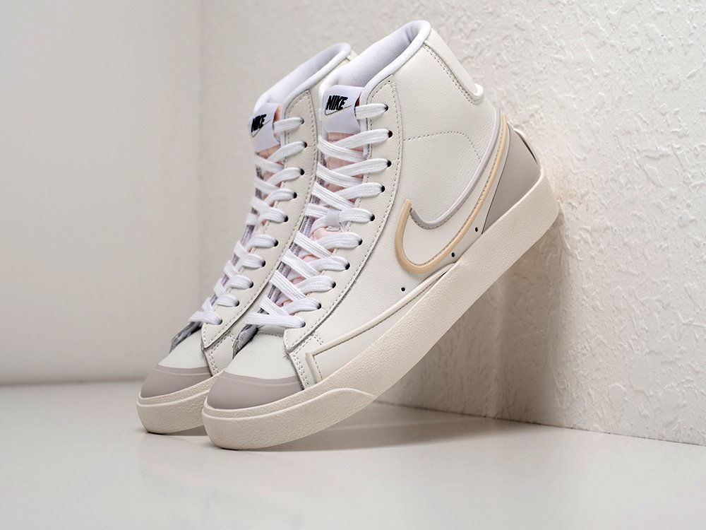 Кроссовки Nike Blazer Mid 77 (белый) - изображение №1
