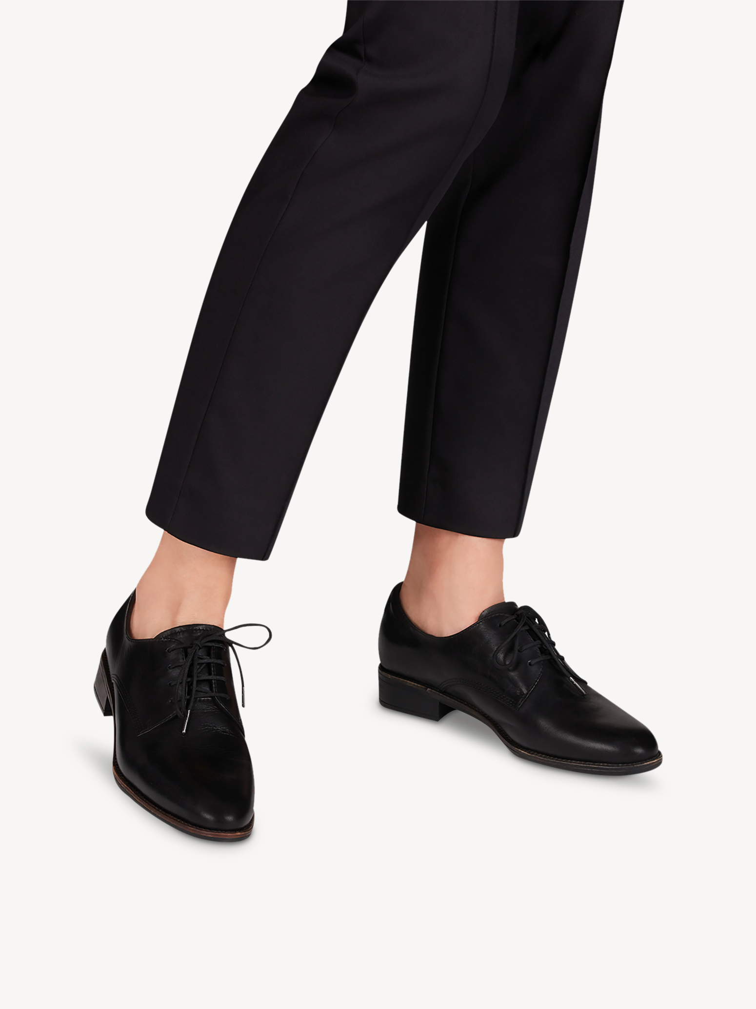 Ботинки на шнурках женские 5 AW20 (черный) - изображение №1