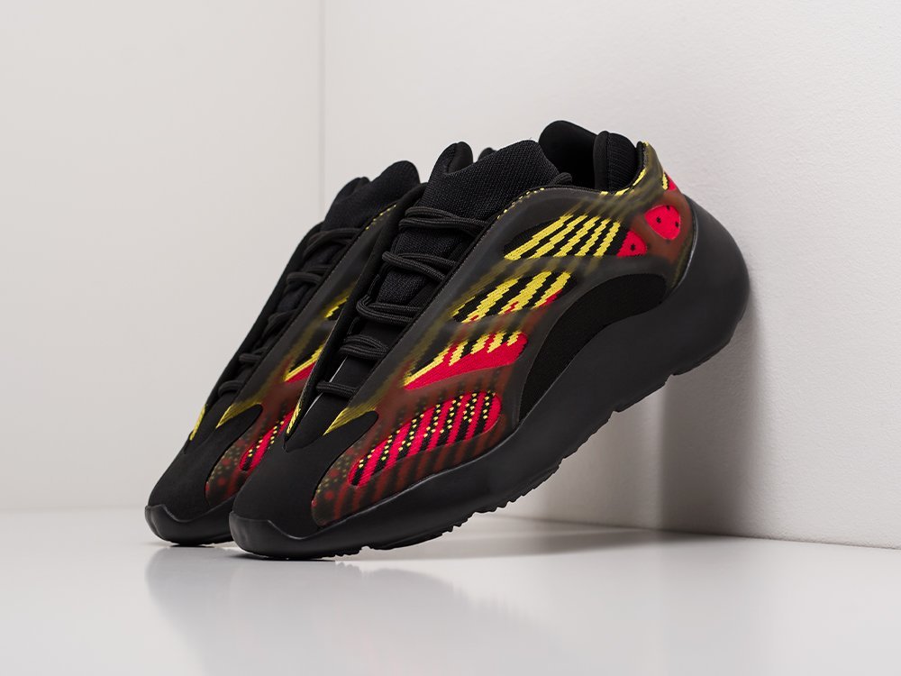 Кроссовки Adidas Yeezy Boost 700 v3 (черный) - изображение №1